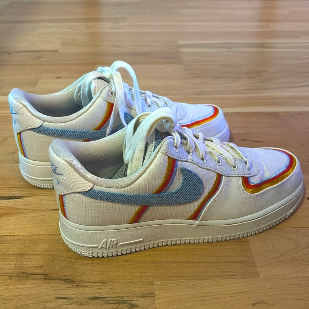 White Nike Air Force 1 Shoes